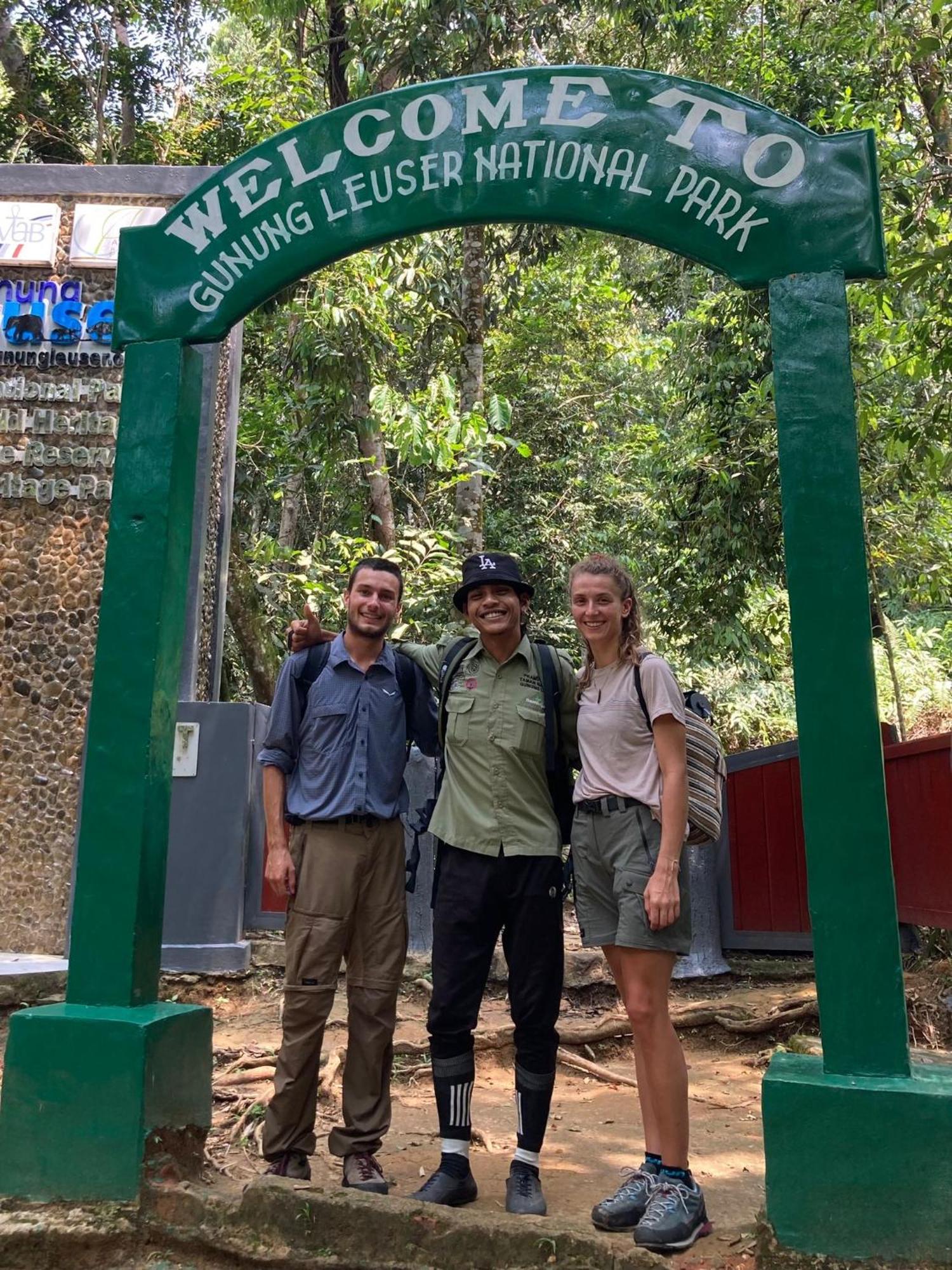 Eco Trekking Lodge, Bar & Jungle Tour'S Bukit Lawang Bagian luar foto