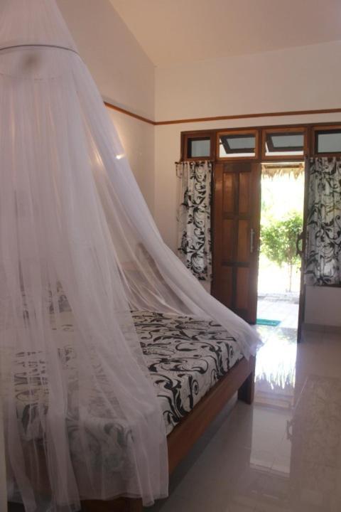 Eco Trekking Lodge, Bar & Jungle Tour'S Bukit Lawang Bagian luar foto