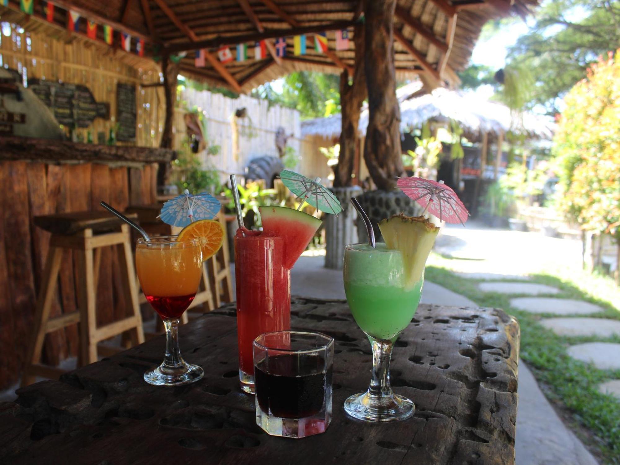 Eco Trekking Lodge, Bar & Jungle Tour'S Bukit Lawang Bagian luar foto