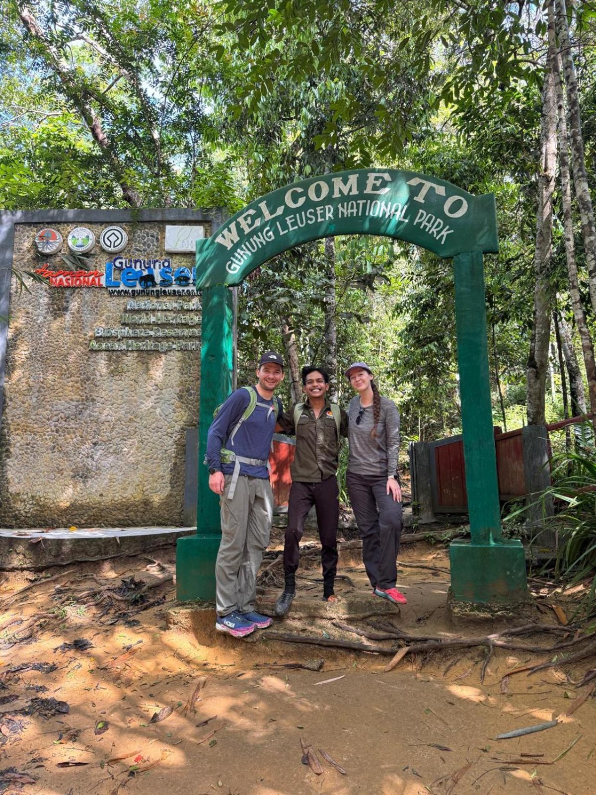 Eco Trekking Lodge, Bar & Jungle Tour'S Bukit Lawang Bagian luar foto